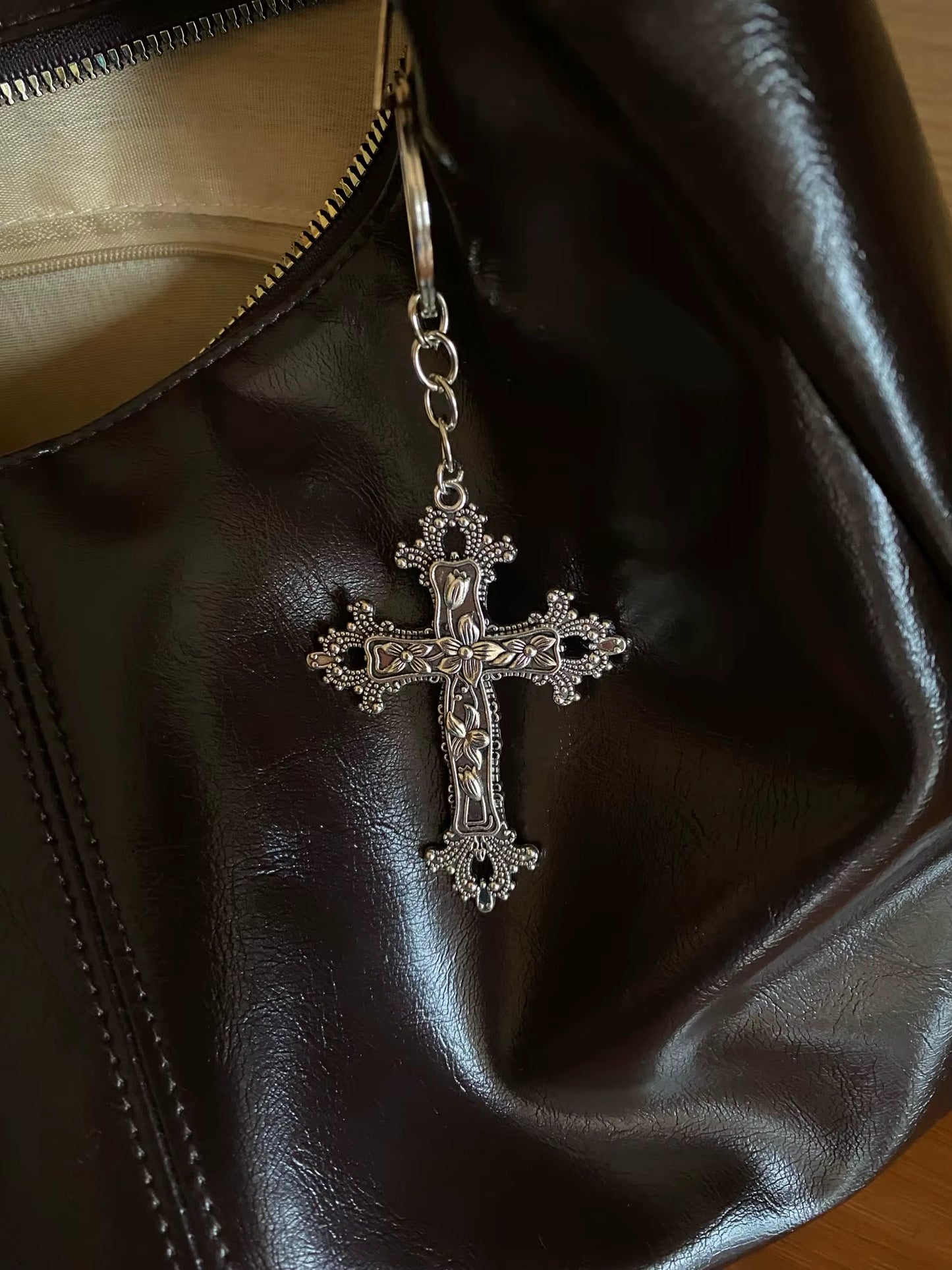 Floral Cross Charm🌺
