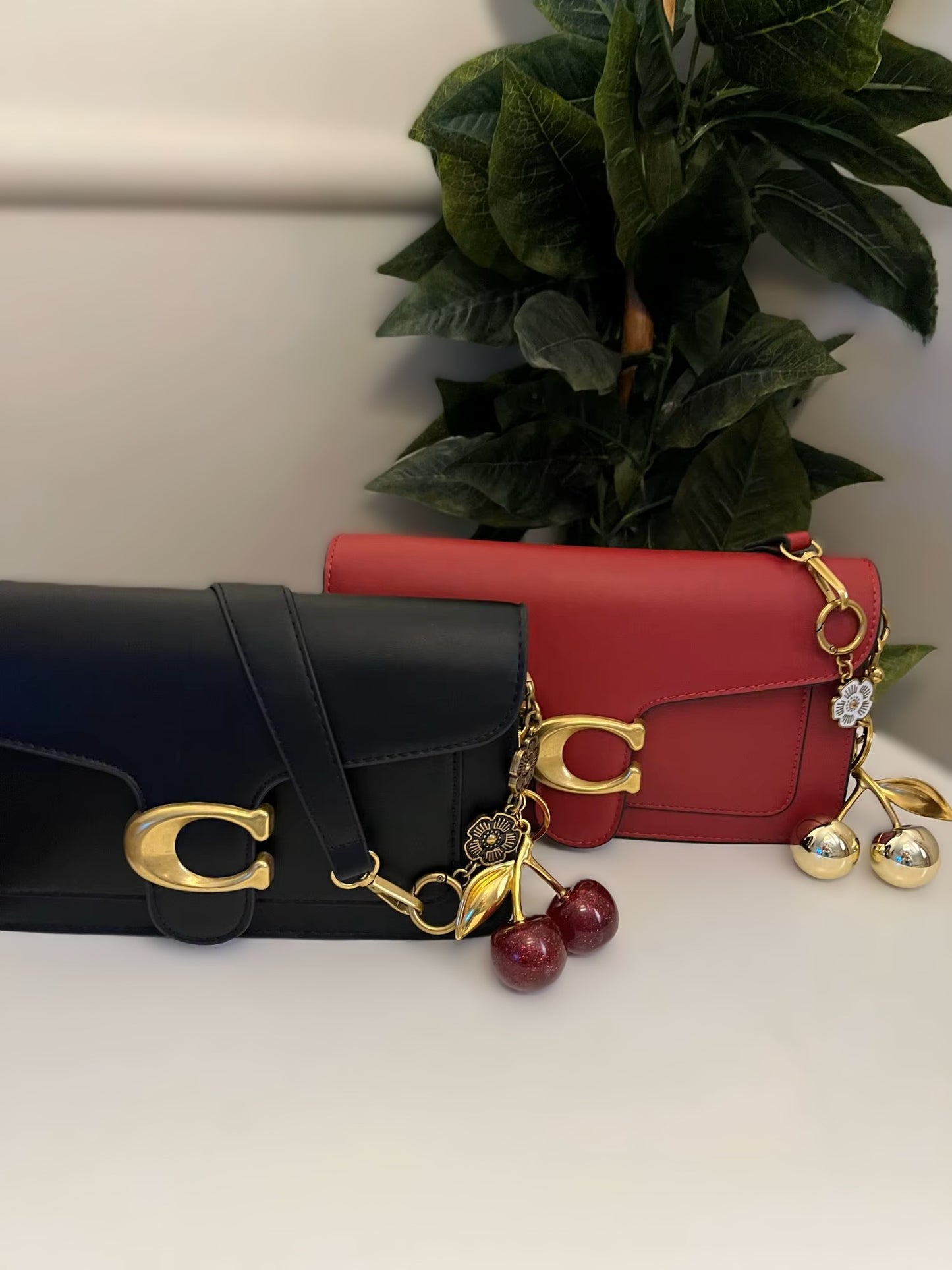 Gold Cherry Charm🍒