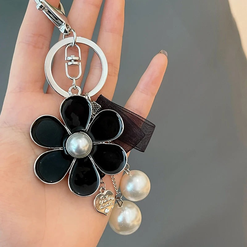 Pearl Flower Charm🌻