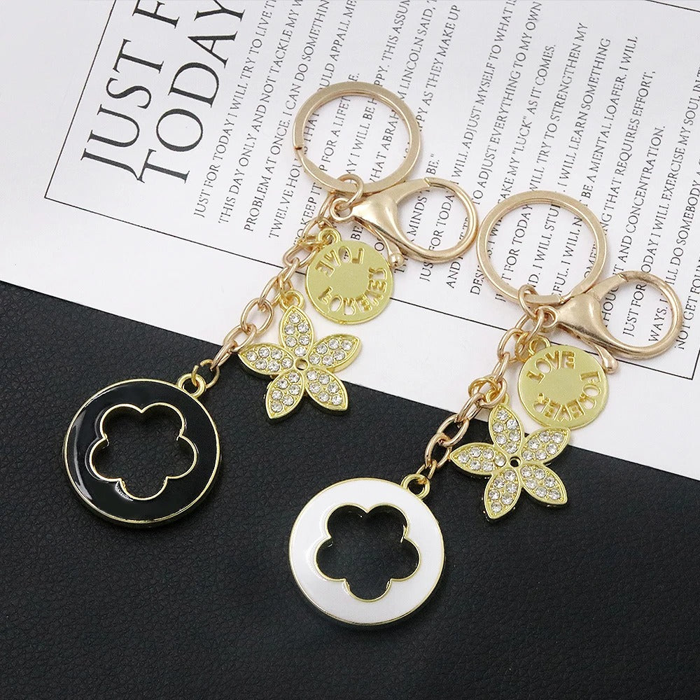 Lucky Flower Charm✨