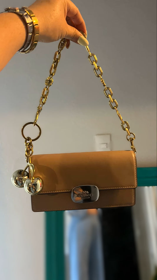 Gold Cherry Charm🍒