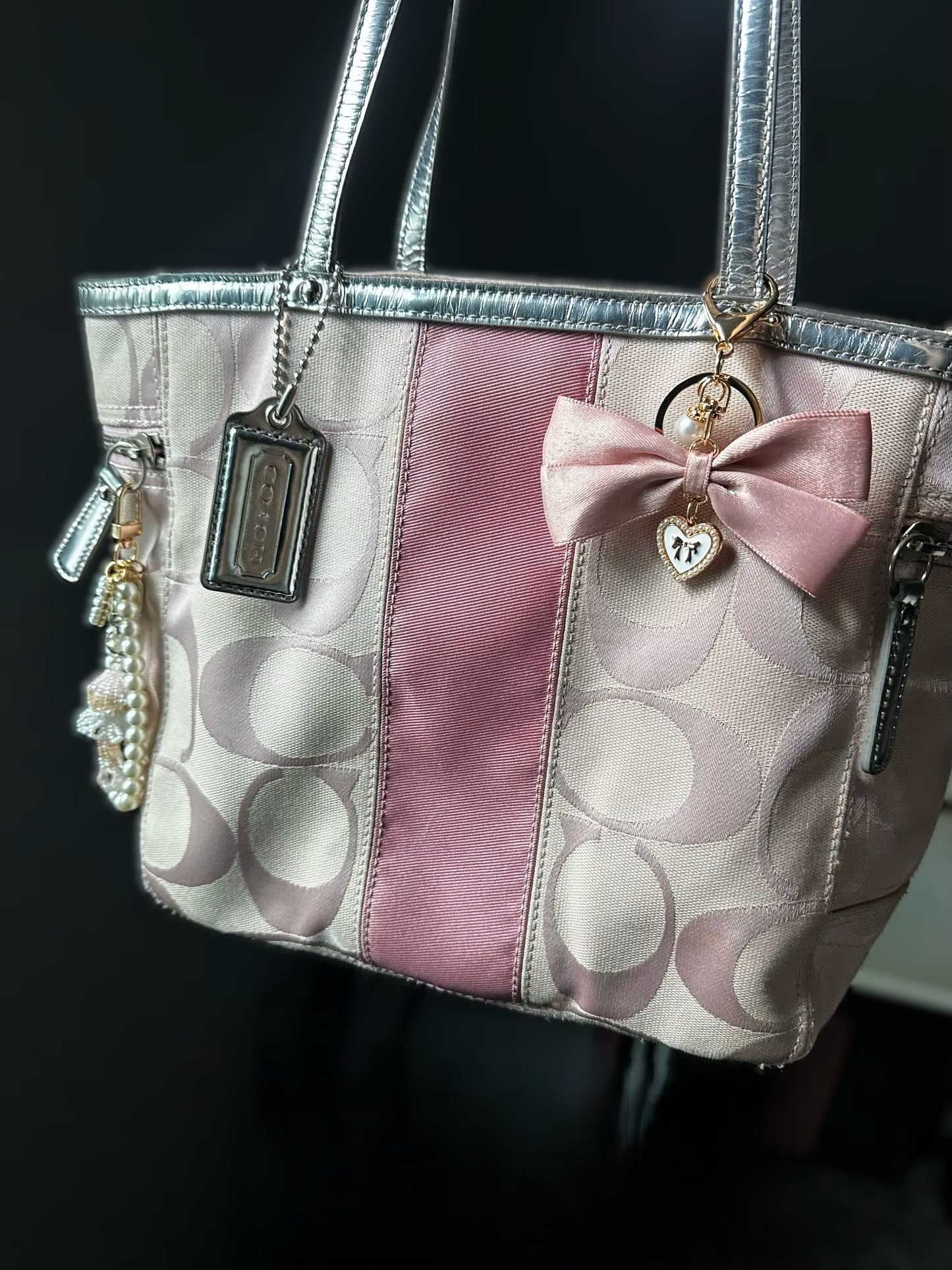 Pearl Bow Charm🎀
