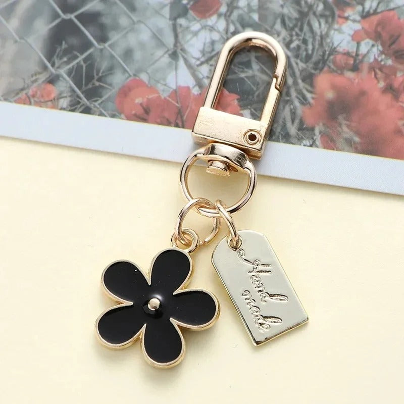 Daisy Charm🌼