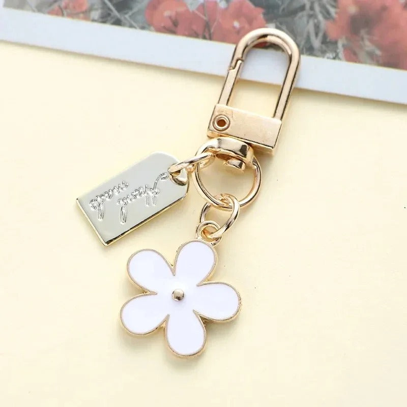Daisy Charm🌼